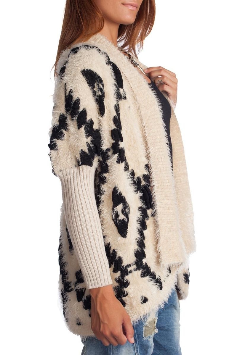 Chaqueta cardigan extragrande  de punto beige